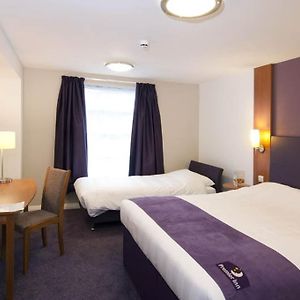 Premier Inn Braintree - A120